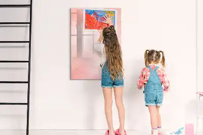 Pizarra magnética borrable de cristal en color mármol rosa