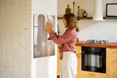 Pizarra magnética decorativa con rotulador y marco de madera clara