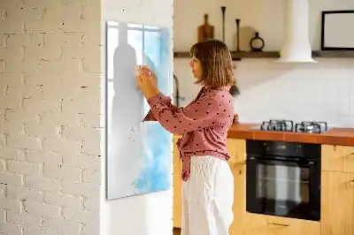 Pizarra magnética decorativa con diseño de manchas de acuarela y rotulador