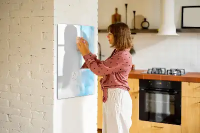 Pizarra magnética decorativa con diseño de manchas de acuarela y rotulador