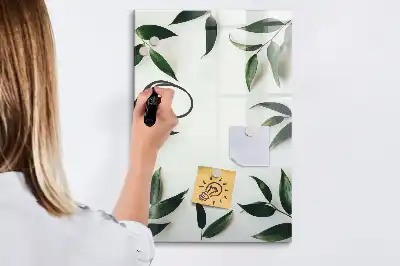 Pizarra magnética decorativa con rotulador con marco de diseño de hojas verdes