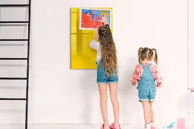 Pizarra magnética decorativa con rotulador color amarillo claro