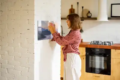 Pizarra magnética de pared con rotulador decorada con un hermoso paisaje
