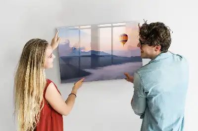 Pizarra magnética de pared con rotulador decorada con un hermoso paisaje