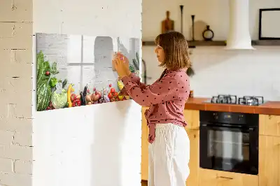 Pizarra de cristal borrable con imanes decorada con motivo de verduras en la mesa