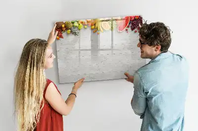 Pizarra de cristal magnética borrable con diseño de frutas en la mesa