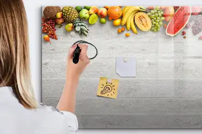 Pizarra de cristal magnética borrable con diseño de frutas en la mesa