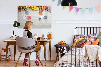 Pizarra de cristal magnética borrable con diseño de frutas en la mesa