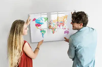 Pizarra magnética de pared con rotulador diseño de nombres de países coloridos