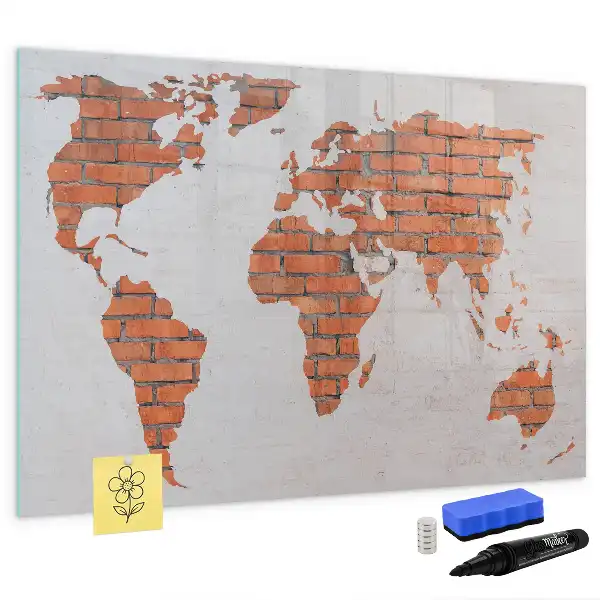 Pizarra magnética de pared con diseño de mapa del mundo sobre ladrillos y rotulador