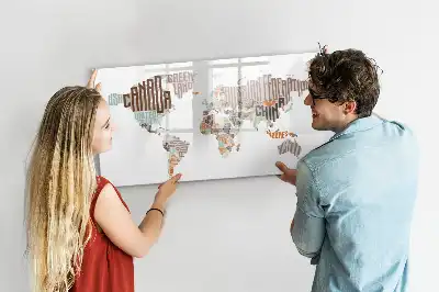 Pizarra borrable de cristal con imanes mapa con letras coloridas