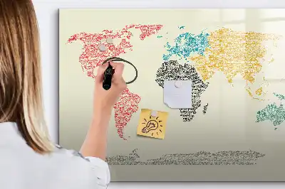 Mapa del mundo hecho de letras pizarra magnética de pared con rotulador