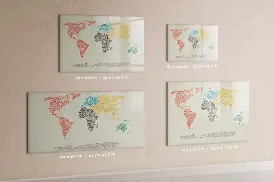 Mapa del mundo hecho de letras pizarra magnética de pared con rotulador