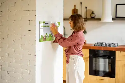 Pizarra magnética de pared con diseño de horario de clases y rotulador