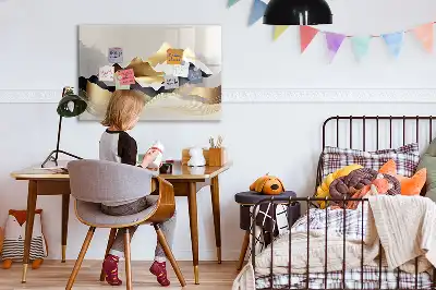 Pizarra magnética de pared con diseño de abstracción de montañas y rotulador incluido
