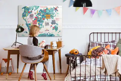 Pizarra de cristal con diseño de mapa del mundo ilustrado con superficie borrable e imanes
