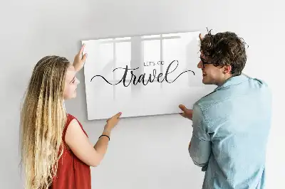 Pizarra magnética de pared con rotulador y diseño de viajes