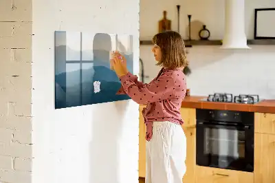 Pizarra magnética de pared con rotulador y diseño de abstracción de paisaje