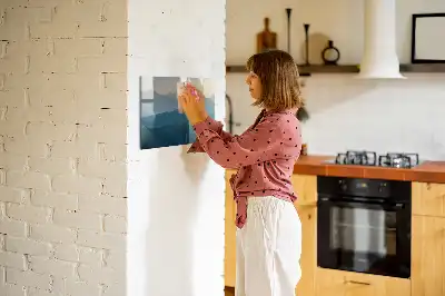 Pizarra magnética de pared con rotulador y diseño de abstracción de paisaje