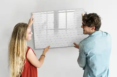 Pizarra de cristal magnética borrable con diseño de paneles de madera
