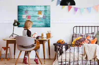 Pizarra magnética de pared con rotulador de madera con acabado en azul envejecido