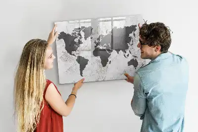 Pizarra magnética de pared diseño de mapa del mundo sobre hormigón con rotulador incluido