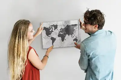 Pizarra magnética de pared diseño de mapa del mundo sobre hormigón con rotulador incluido