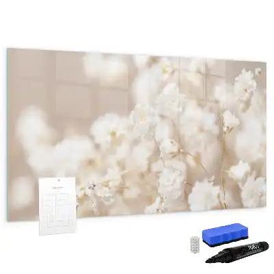 Pizarra borrable de cristal con imanes decorada con flores blancas pequeñas