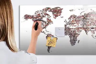 Mapa del mundo magnético de pared con rotulador y diseño de ladrillos