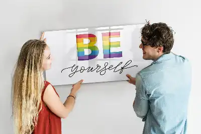 Pizarra borrable de cristal con imanes con diseño de texto Sé tú mismo
