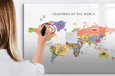 Pizarra magnética de pared con rotulador y diseño de mapa con banderas