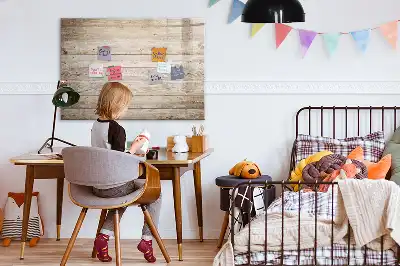Pizarra de cristal magnética borrable de diseño con estructura de madera