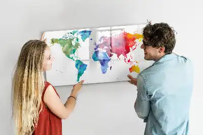 Mapa del mundo en acuarela con pizarra magnética de pared y rotulador