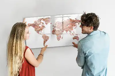 Pizarra borrable de cristal con imanes diseño de mapa antiguo sobre ladrillos