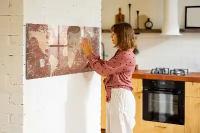 Pizarra de cristal magnética diseño de mapa del mundo sobre ladrillos