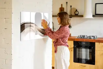 Pizarra borrable de cristal con imanes diseño línea abstracta