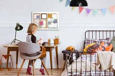 Pizarra magnética de pared con rotulador con marco dorado