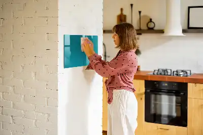 Pizarra magnética de pared con rotulador de color azul marino