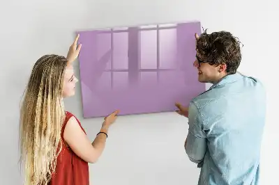 Pizarra magnética de pared con rotulador en color lila