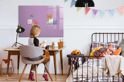 Pizarra magnética de pared con rotulador en color lila