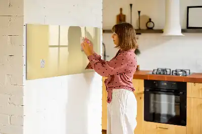 Pizarra borrable de cristal con imanes color crema