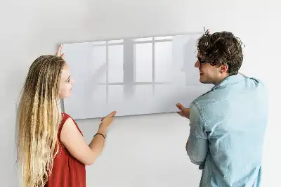 Pizarra magnética de pared con rotulador de color blanco roto