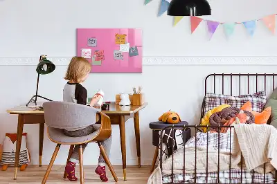 Pizarra magnética de pared con rotulador de color rosa