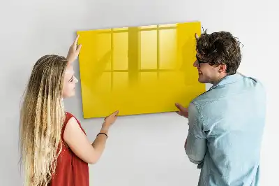 Pizarra borrable de cristal con imanes en color amarillo claro