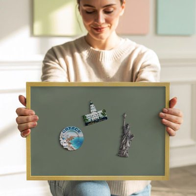 Pizarra magnética con marco dorado Color oliva