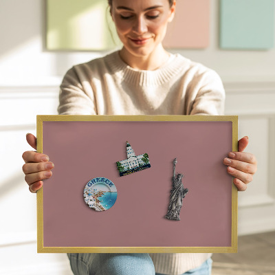 Pizarra magnética con marco dorado Color rosa pastel