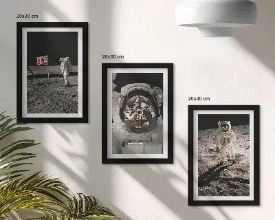 Juego de 3 cuadros decorativos de astronautas aterrizando en la luna