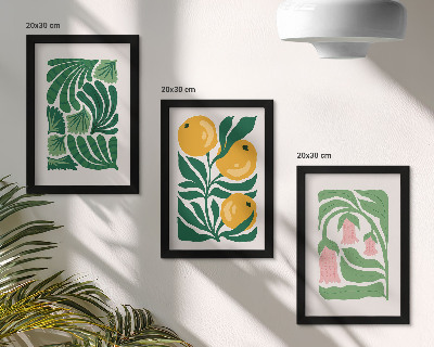 Tríptico enmarcado Diseños minimalistas de plantas con frutas y hojas.