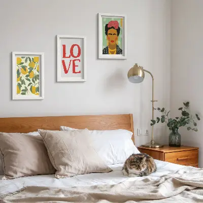 Tríptico de Frida Kahlo con limones y la inscripción AMOR enmarcado