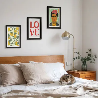 Tríptico de Frida Kahlo con limones y la inscripción AMOR enmarcado